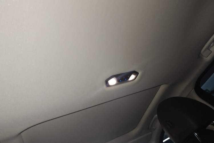 Used BMW 3 Series 2022 Updated 330i M Sport Night Edition Package Headliner