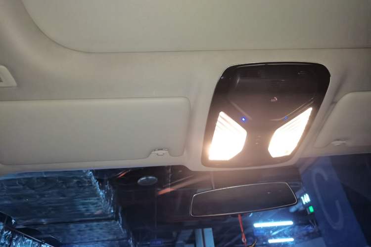 Used BMW 3 Series 2022 Revised 325i M Sport Night Edition Package Headliner