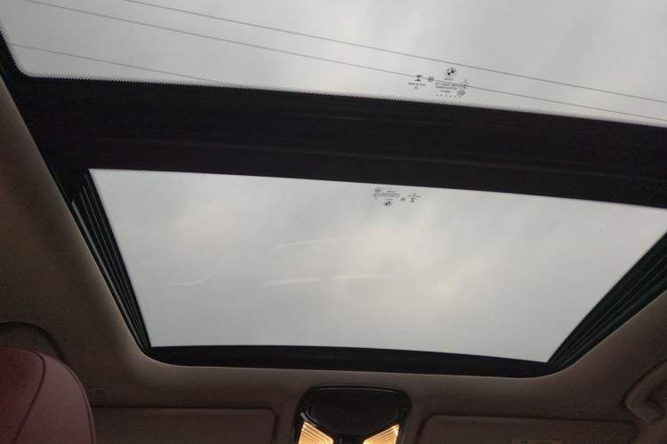 Used BMW 3 Series 2022 Restyled 325Li M Sport Night Edition Package Headliner