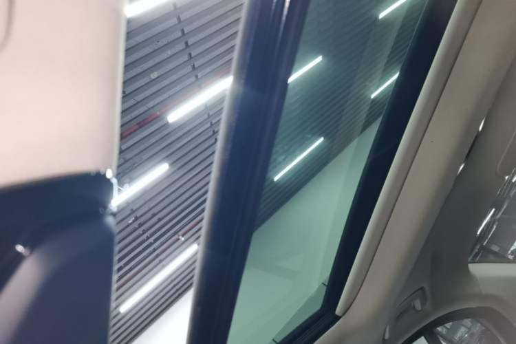 Used BMW 3 Series 2022 Revised 325i M Sport Night Edition Package Headliner