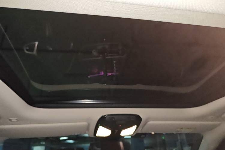 Used BMW 3 Series 2022 330i M Sport Night Edition Headliner