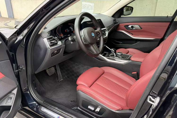 Used BMW 3 Series 2022 325Li M Sport Package Interior 1