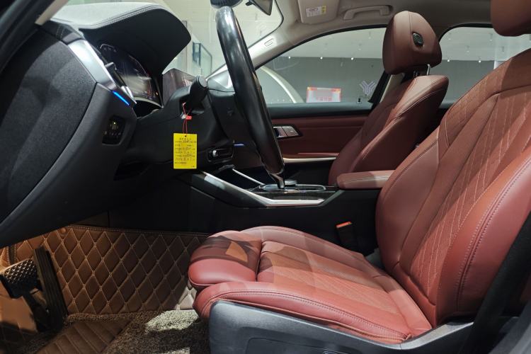 Used BMW 3 Series 2022 325Li M Sport Package Interior 1