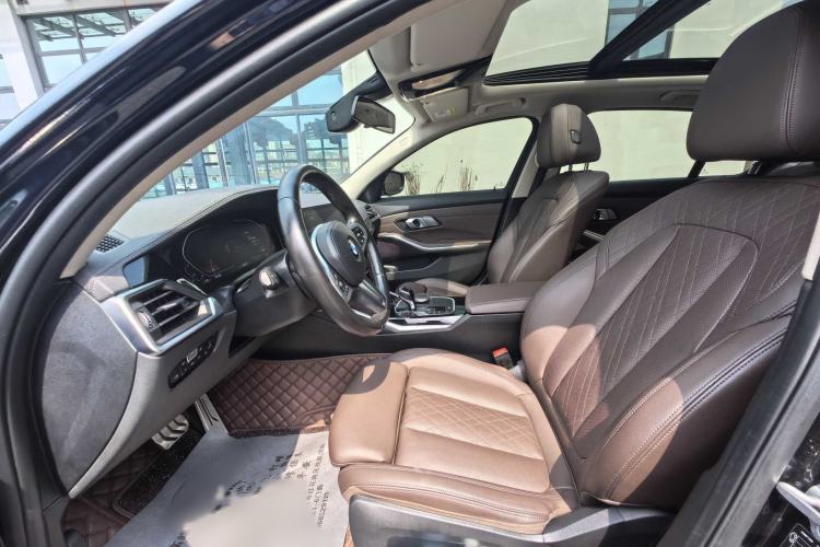 Used BMW 3 Series 2022 320Li M Sport Package Interior 1