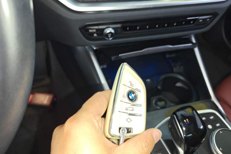Used BMW 3 Series 2022 325Li M Sport Package Interior 1