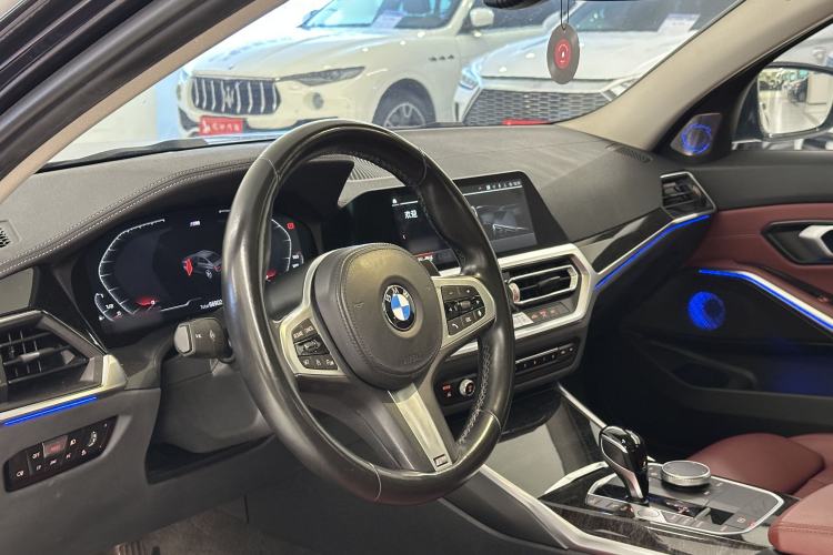 Used BMW 3 Series 2022 325Li M Sport Package Interior 11