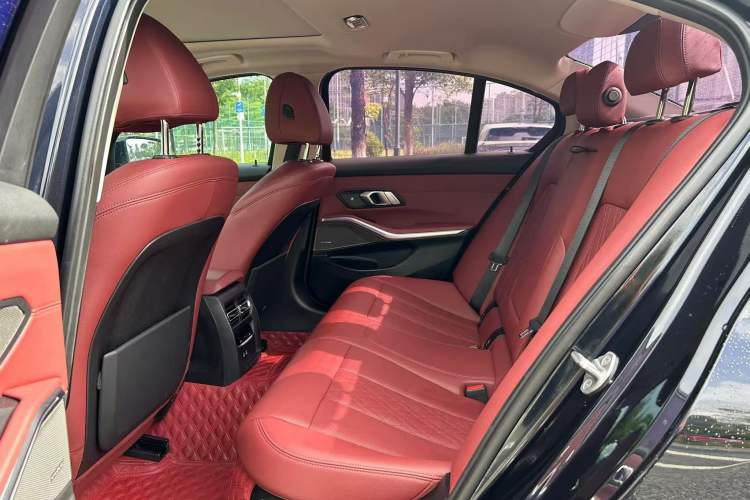 Used BMW 3 Series 2022 Revised 325i M Sport Night Edition Package Interior 11