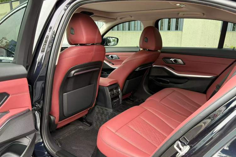 Used BMW 3 Series 2022 325Li M Sport Package Interior 2