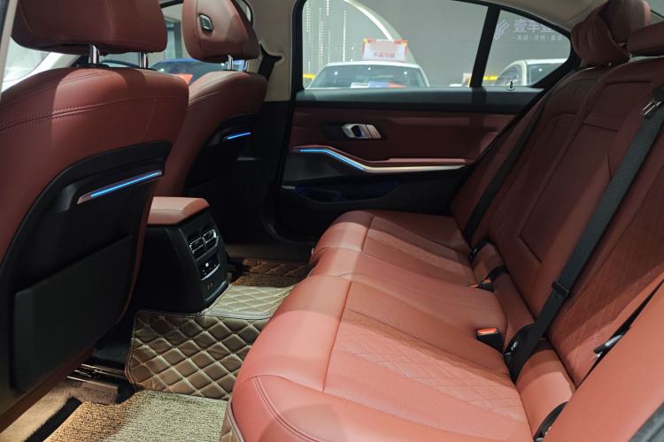 Used BMW 3 Series 2022 325Li M Sport Package Interior 2