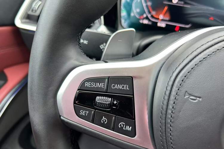 Used BMW 3 Series 2022 Revised 325i M Sport Night Edition Package Interior 2
