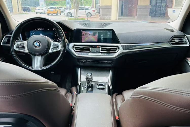 Used BMW 3 Series 2022 325Li M Sport Package Interior 2