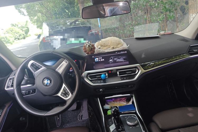 Used BMW 3 Series 2022 Updated 325Li M Sport Package Interior 2
