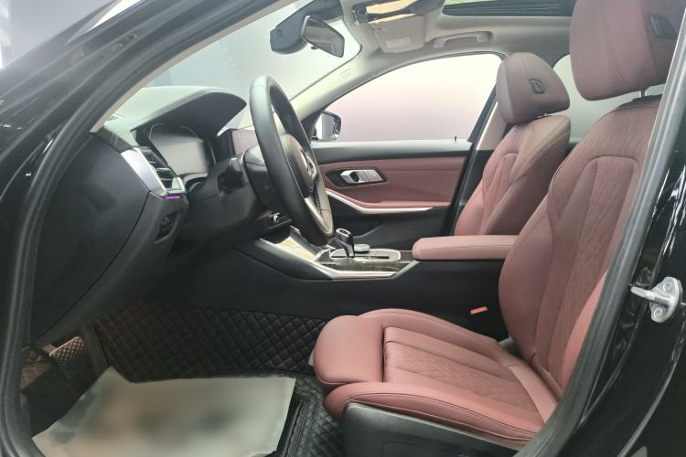 Used BMW 3 Series 2022 325Li M Sport Package Interior 2