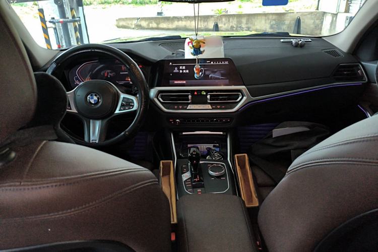 Used BMW 3 Series 2022 325i M Sport Package Interior 2