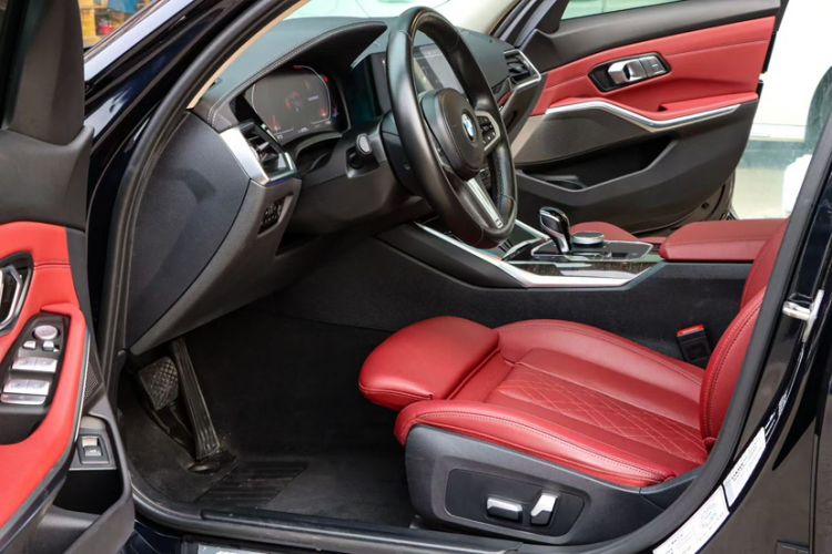 Used BMW 3 Series 2022 Updated 325Li M Sport Package Interior 3