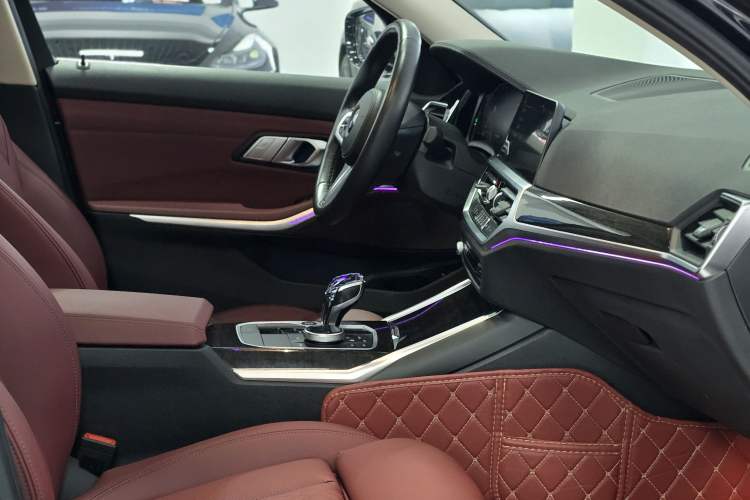 Used BMW 3 Series 2022 325Li M Sport Package Interior 3