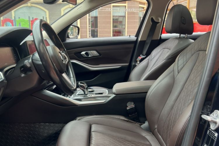 Used BMW 3 Series 2022 325Li M Sport Package Interior 3
