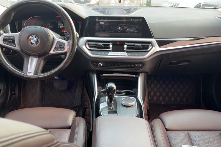 Used BMW 3 Series 2022 Restyled 320Li M Sport Package Interior 3