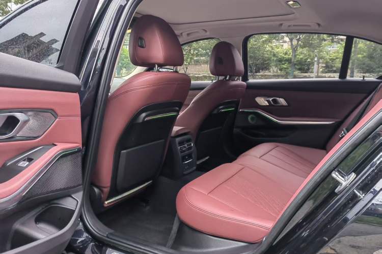 Used BMW 3 Series 2022 Restyled 320Li M Sport Package Interior 3