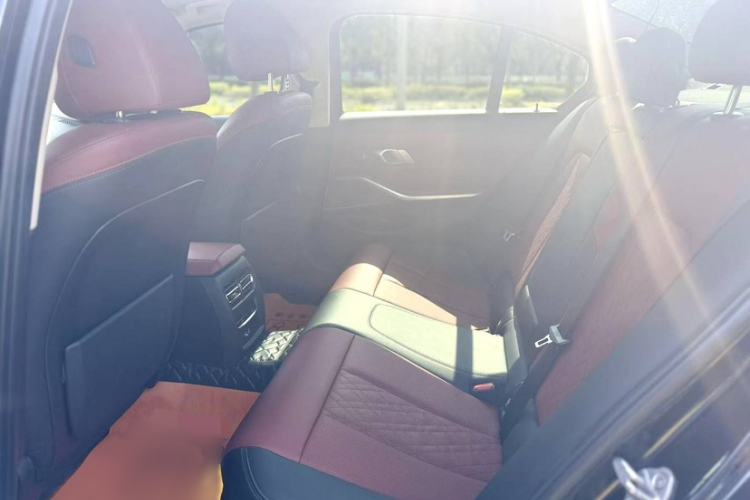 Used BMW 3 Series 2022 325i M Sport Night Edition Package Interior 3
