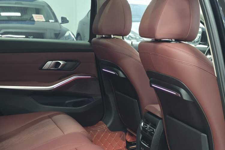 Used BMW 3 Series 2022 325Li M Sport Package Interior 4