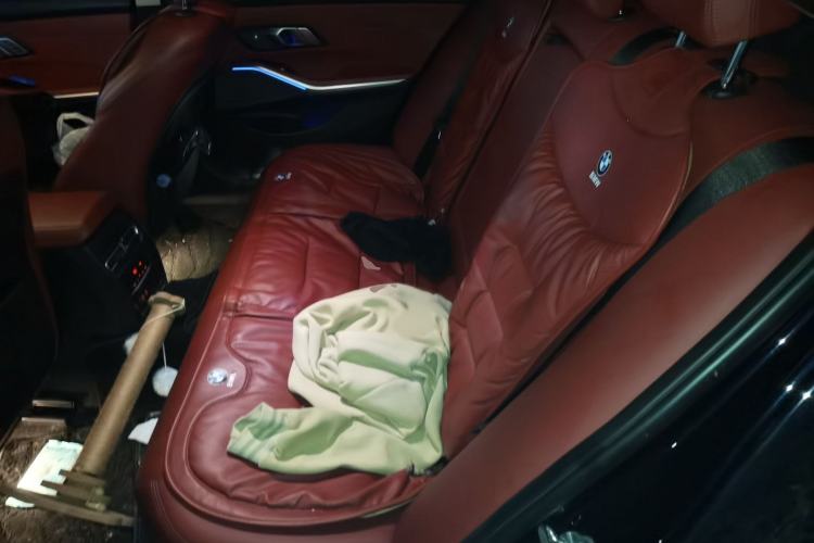 Used BMW 3 Series 2022 Revised 325i M Sport Night Edition Package Interior 4
