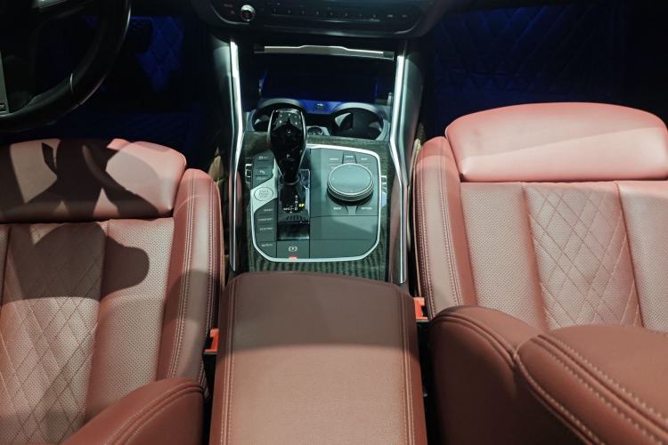 Used BMW 3 Series 2022 325Li M Sport Package Interior 5