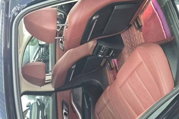 Used BMW 3 Series 2022 Updated 325Li M Sport Package Interior 5