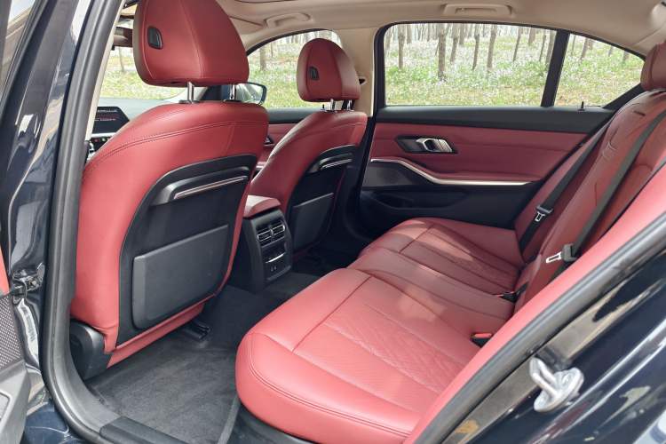 Used BMW 3 Series 2022 325Li M Sport Package Interior 5