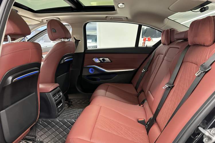 Used BMW 3 Series 2022 325Li M Sport Package Interior 6