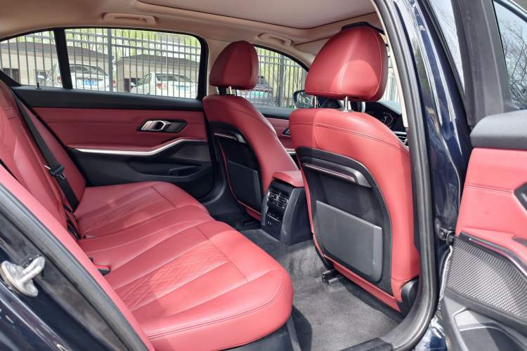 Used BMW 3 Series 2022 325Li M Sport Package Interior 6