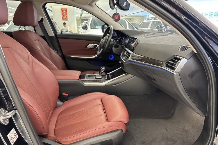 Used BMW 3 Series 2022 325Li M Sport Package Interior 7