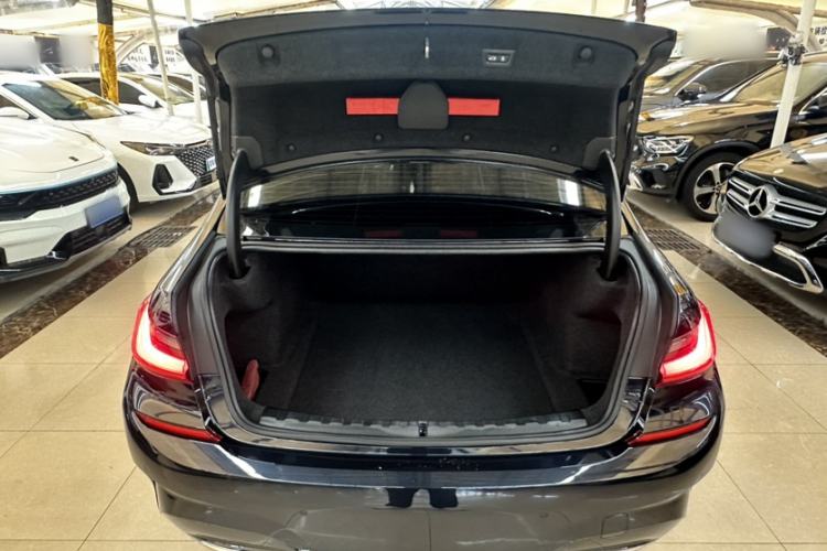 Used BMW 3 Series 2022 Updated 325Li M Sport Package Interior 8