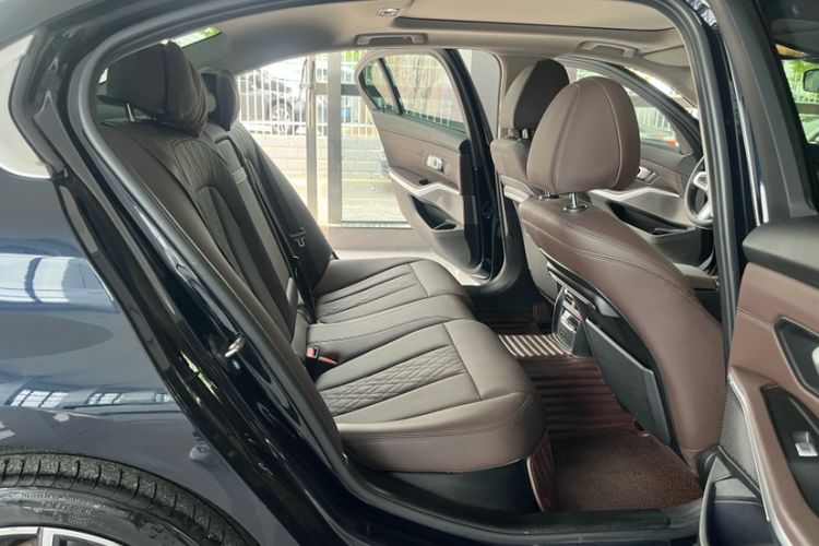 Used BMW 3 Series 2022 325Li M Sport Package Interior 8
