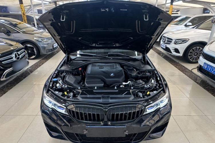 Used BMW 3 Series 2022 Updated 325Li M Sport Package Interior 9