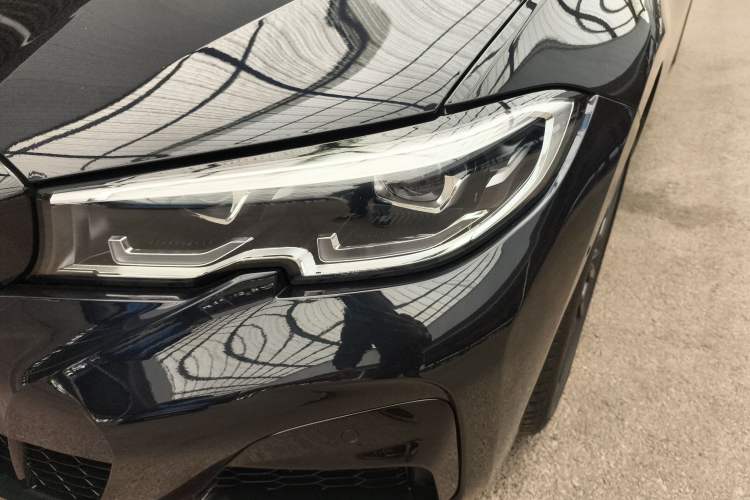 Used BMW 3 Series 2022 Restyled 325Li M Sport Night Edition Package Left Front Headlight