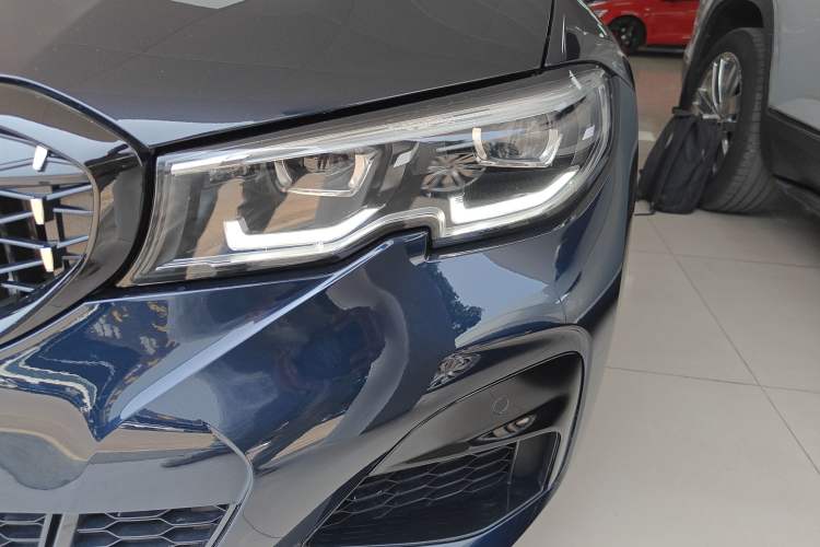 Used BMW 3 Series 2022 Restyled 330Li xDrive M Sport Night Edition Package Left Front Headlight