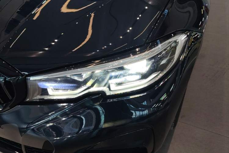 Used BMW 3 Series 2022 Restyled 330Li xDrive M Sport Night Edition Package Left Front Headlight