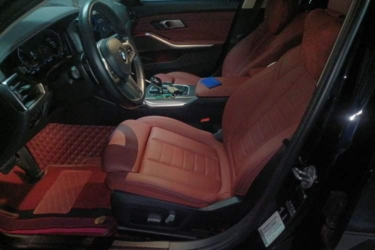 Used BMW 3 Series 2022 325i M Sport Night Edition Package Left Front Seat