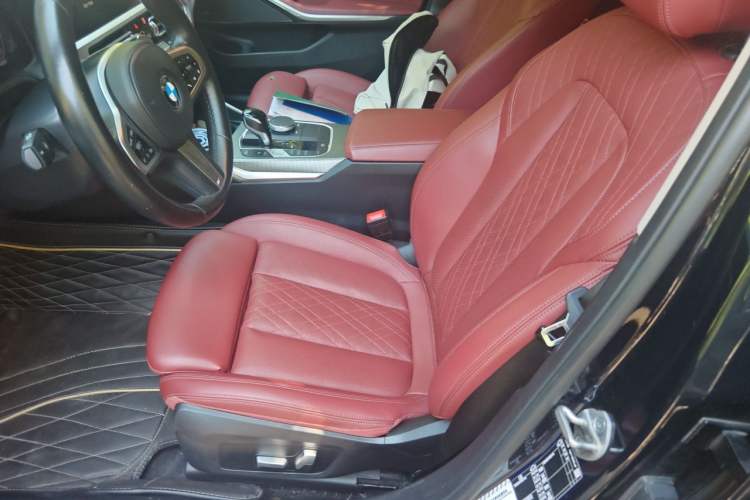 Used BMW 3 Series 2022 330i M Sport Night Edition Left Front Seat