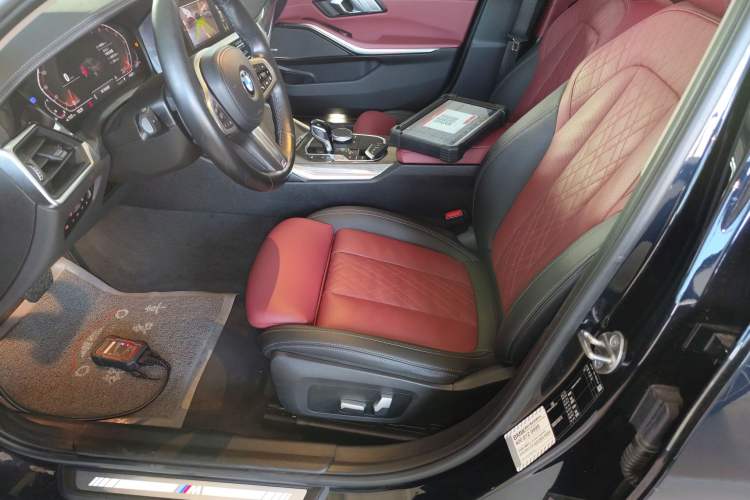 Used BMW 3 Series 2022 330i M Sport Night Edition Left Front Seat