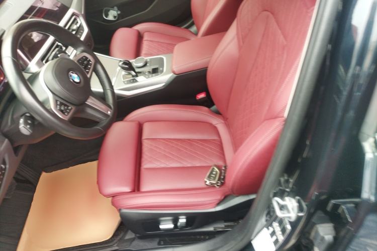 Used BMW 3 Series 2022 325i M Sport Night Edition Package Left Front Seat