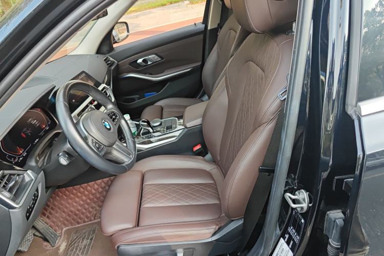 Used BMW 3 Series 2022 325Li M Sport Package Left Front Seat