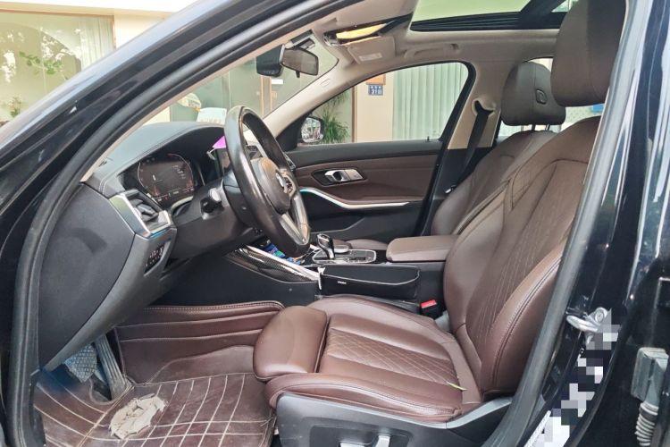 Used BMW 3 Series 2022 320Li M Sport Package Left Front Seat