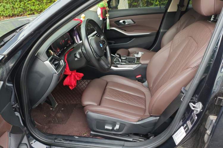 Used BMW 3 Series 2022 325Li M Sport Package Left Front Seat