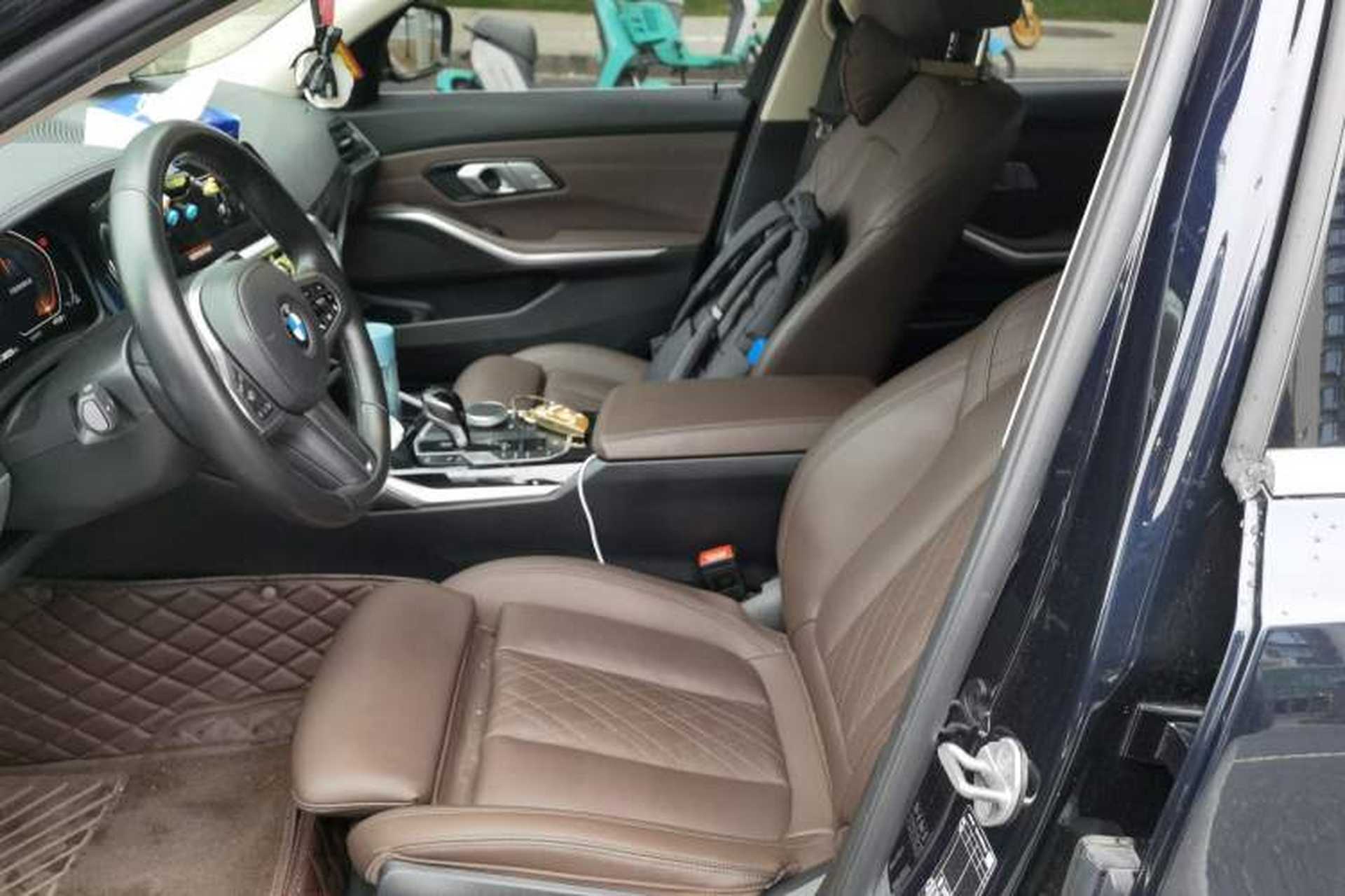 Used BMW 3 Series 2022 320Li M Sport Package Left Front Seat