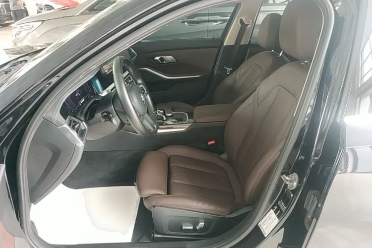 Used BMW 3 Series 2022 325Li M Sport Package Left Front Seat