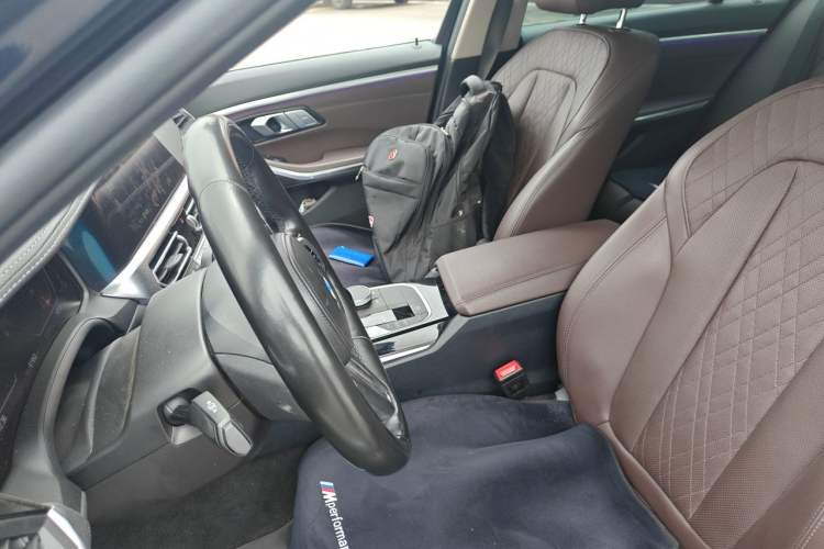 Used BMW 3 Series 2022 320Li M Sport Package Left Front Seat