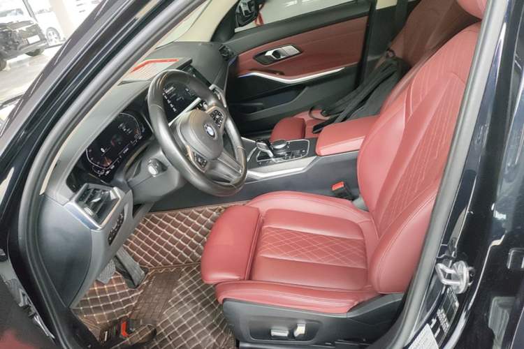 Used BMW 3 Series 2022 325i M Sport Package Left Front Seat