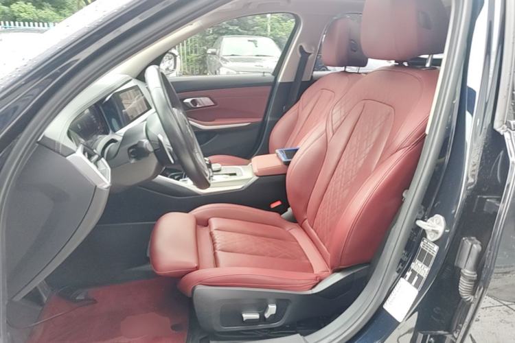 Used BMW 3 Series 2022 Restyled 325Li M Sport Night Edition Package Left Front Seat